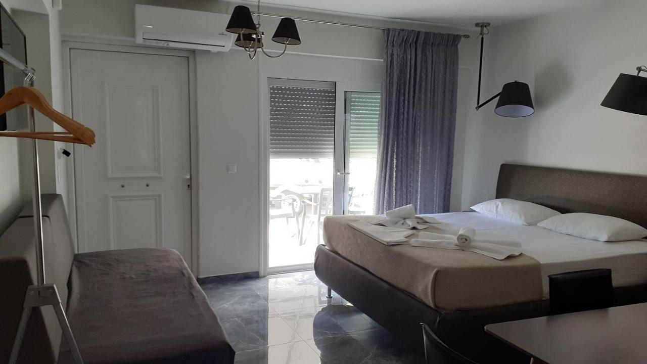 Giannis Apartment Galatas  Bagian luar foto